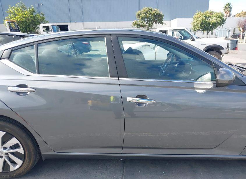 Photo 13 of 2020 Nissan Altima S FWD (VIN 1N4BL4BV4LC214126)