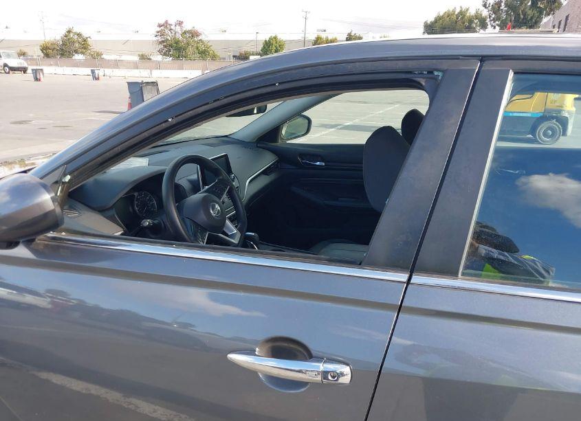 Photo 6 of 2020 Nissan Altima S FWD (VIN 1N4BL4BV4LC214126)