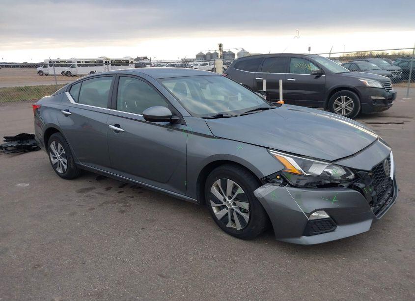 2020 Nissan Altima S FWD (VIN 1N4BL4BV4LC239978) main photo