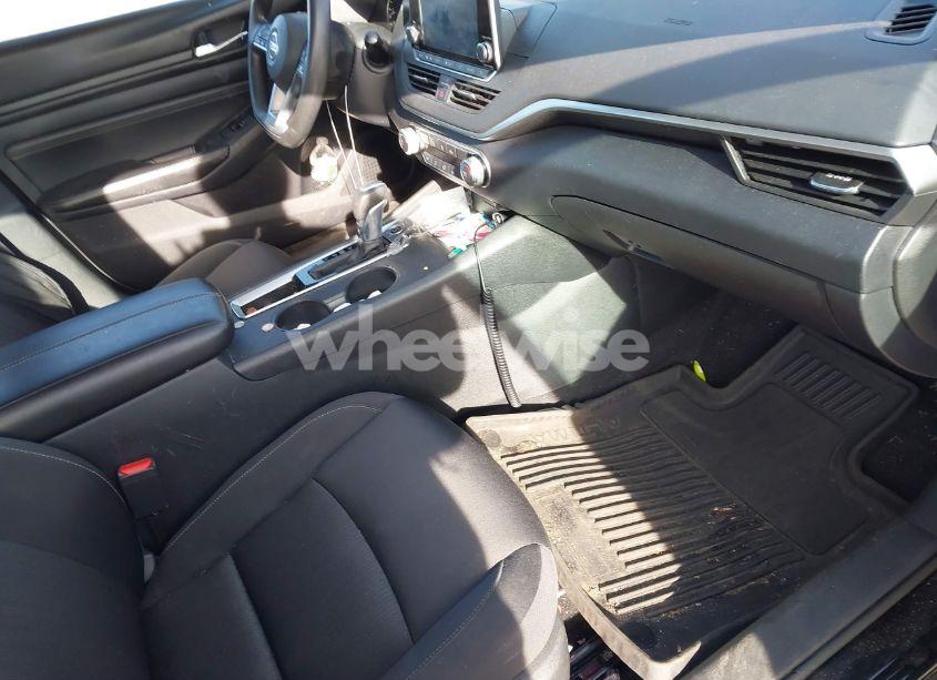 Photo 5 of 2020 Nissan Altima S FWD (VIN 1N4BL4BV4LC240662)