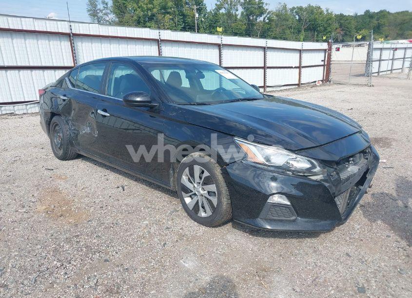 2020 Nissan Altima S FWD (VIN 1N4BL4BV4LC242265) main photo