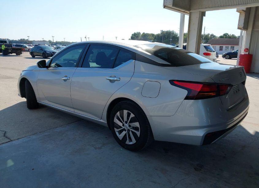 Photo 3 of 2020 Nissan Altima S FWD (VIN 1N4BL4BV4LC253508)