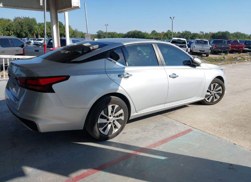 Photo 4 of 2020 Nissan Altima S FWD (VIN 1N4BL4BV4LC253508)