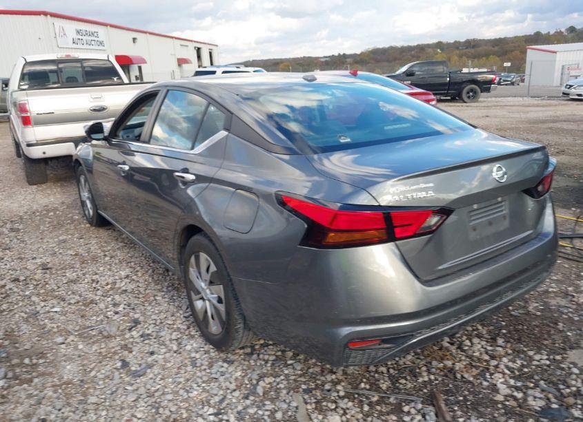 Photo 3 of 2020 Nissan Altima S FWD (VIN 1N4BL4BV4LC268462)