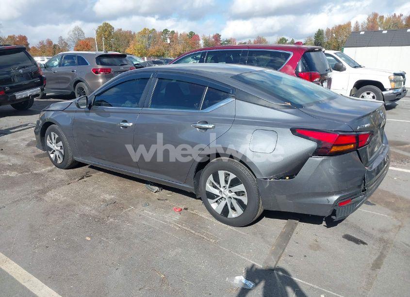 Photo 3 of 2022 Nissan Altima S FWD (VIN 1N4BL4BV4NN304402)
