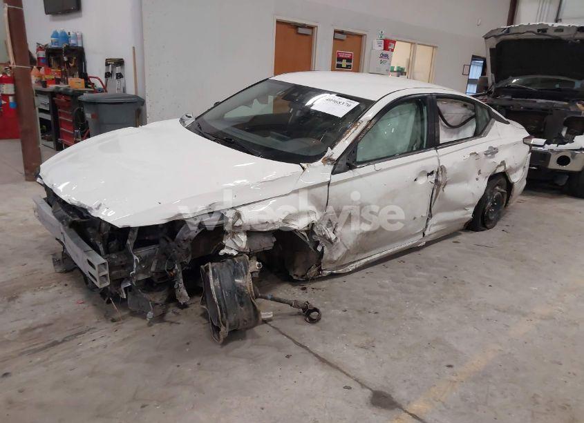 Photo 2 of 2022 Nissan Altima S FWD (VIN 1N4BL4BV4NN349128)