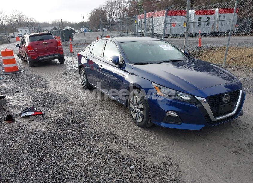 2022 Nissan Altima S FWD (VIN 1N4BL4BV4NN357178) main photo