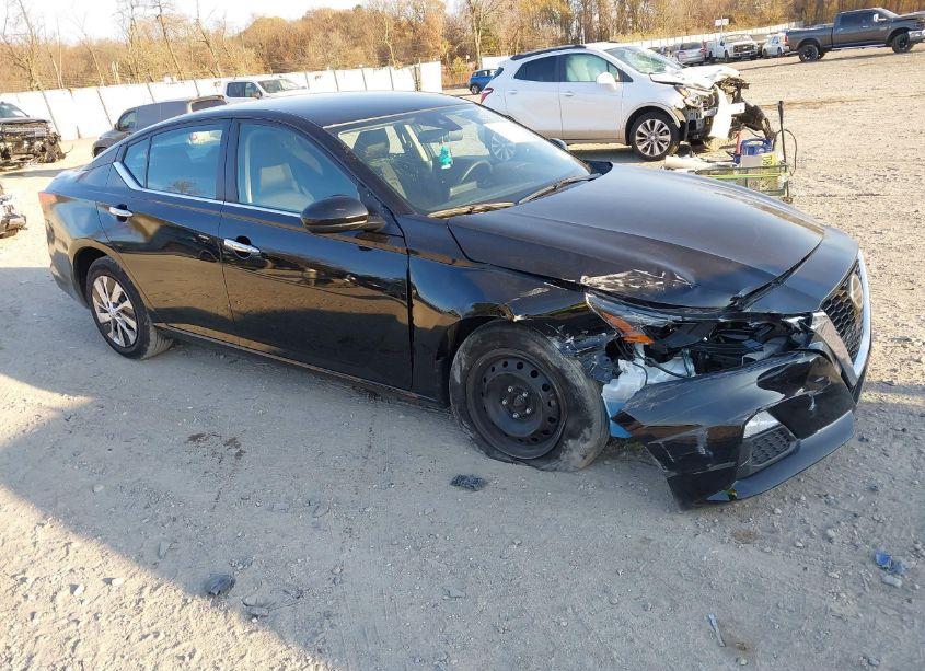 2022 Nissan Altima S FWD (VIN 1N4BL4BV4NN388818) main photo