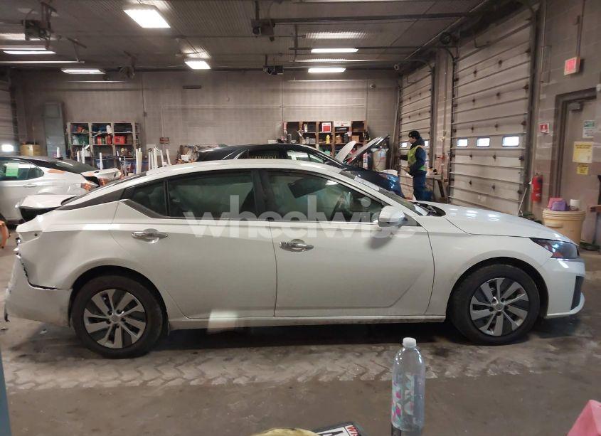 Photo 13 of 2023 Nissan Altima S FWD (VIN 1N4BL4BV4PN329402)