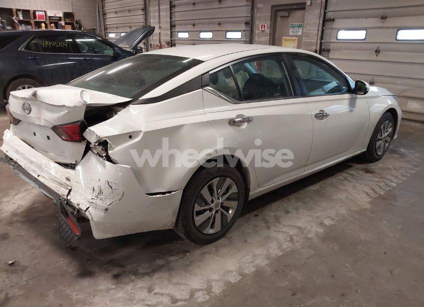 Photo 4 of 2023 Nissan Altima S FWD (VIN 1N4BL4BV4PN329402)