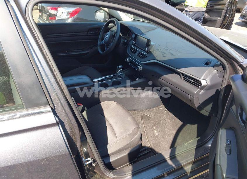 Photo 5 of 2023 Nissan Altima S FWD (VIN 1N4BL4BV4PN357555)