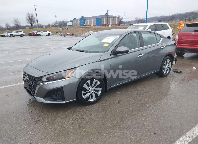 Photo 2 of 2023 Nissan Altima S FWD (VIN 1N4BL4BV4PN358690)