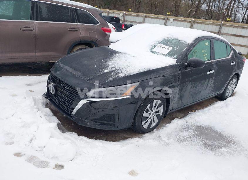 Photo 2 of 2024 Nissan Altima S FWD (VIN 1N4BL4BV4RN310481)