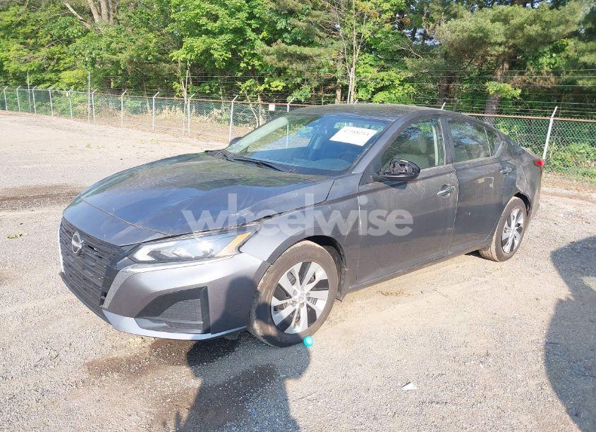 Photo 2 of 2024 Nissan Altima S FWD (VIN 1N4BL4BV4RN437439)