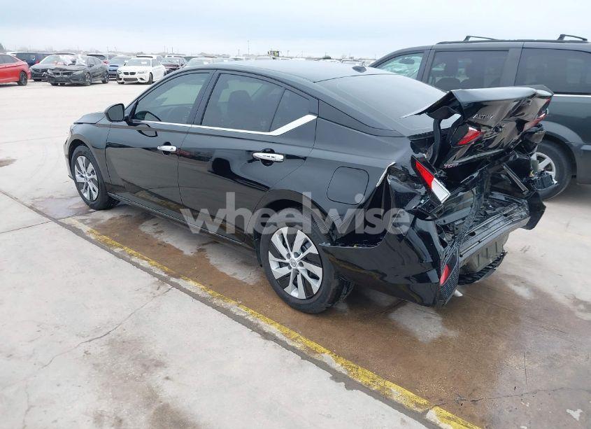 Photo 3 of 2025 Nissan Altima S FWD (VIN 1N4BL4BV4SN305268)