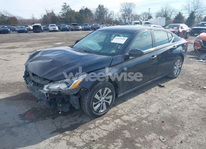 Photo 2 of 2019 Nissan Altima 2.5 S (VIN 1N4BL4BV5KC115197)