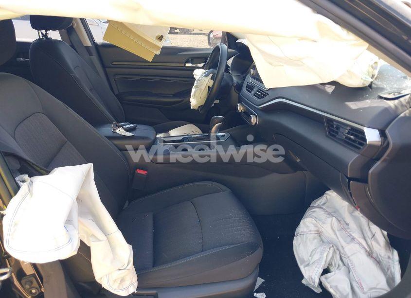 Photo 5 of 2019 Nissan Altima S (VIN 1N4BL4BV5KC115846)