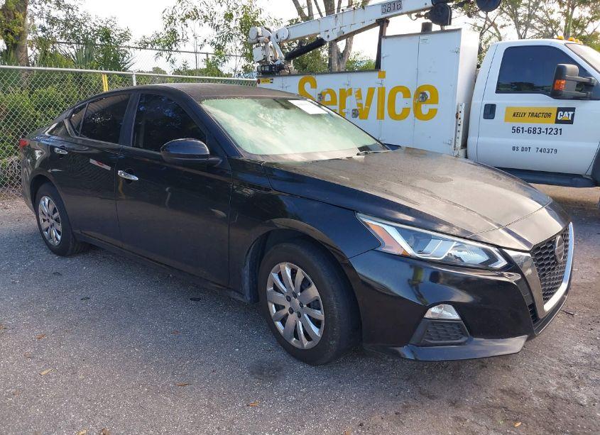 2019 Nissan Altima 2.5 S (VIN 1N4BL4BV5KC125146) main photo