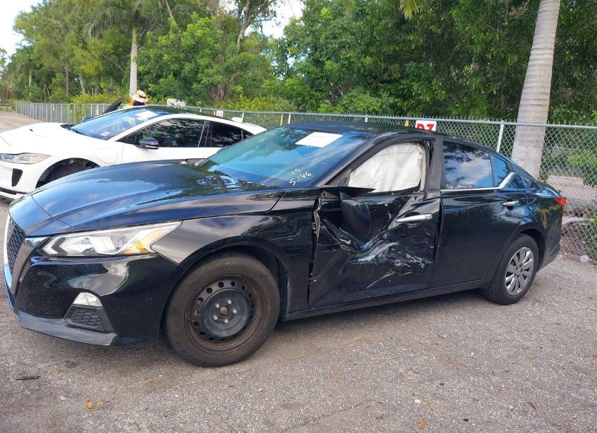 Photo 15 of 2019 Nissan Altima 2.5 S (VIN 1N4BL4BV5KC125146)