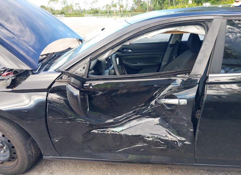 Photo 19 of 2019 Nissan Altima 2.5 S (VIN 1N4BL4BV5KC125146)