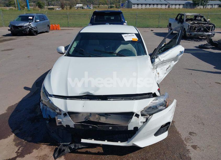 Photo 13 of 2019 Nissan Altima 2.5 S (VIN 1N4BL4BV5KC194726)