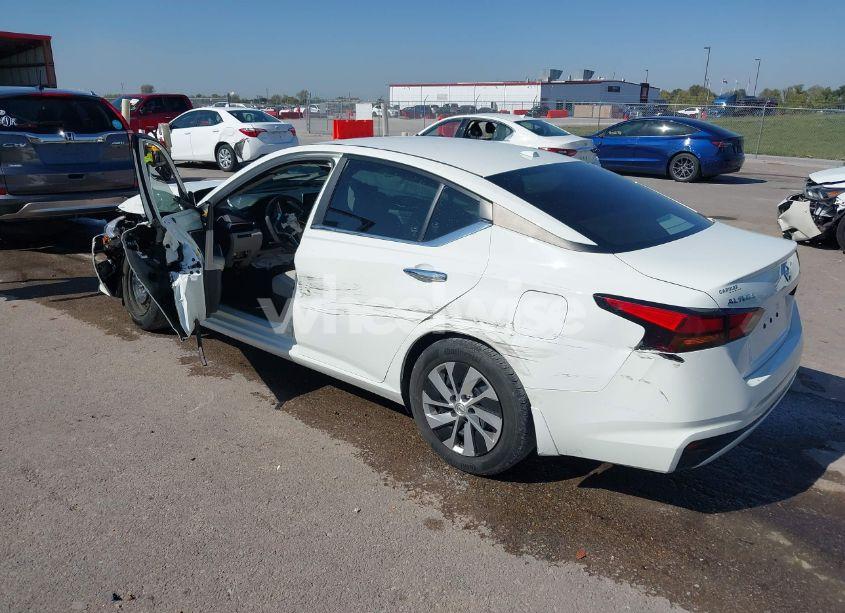 Photo 3 of 2019 Nissan Altima 2.5 S (VIN 1N4BL4BV5KC194726)