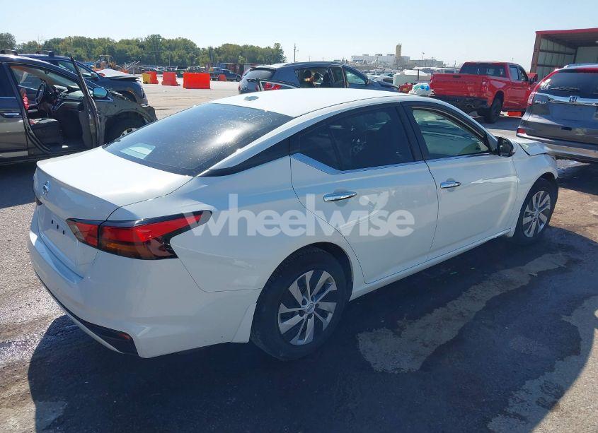 Photo 4 of 2019 Nissan Altima 2.5 S (VIN 1N4BL4BV5KC194726)