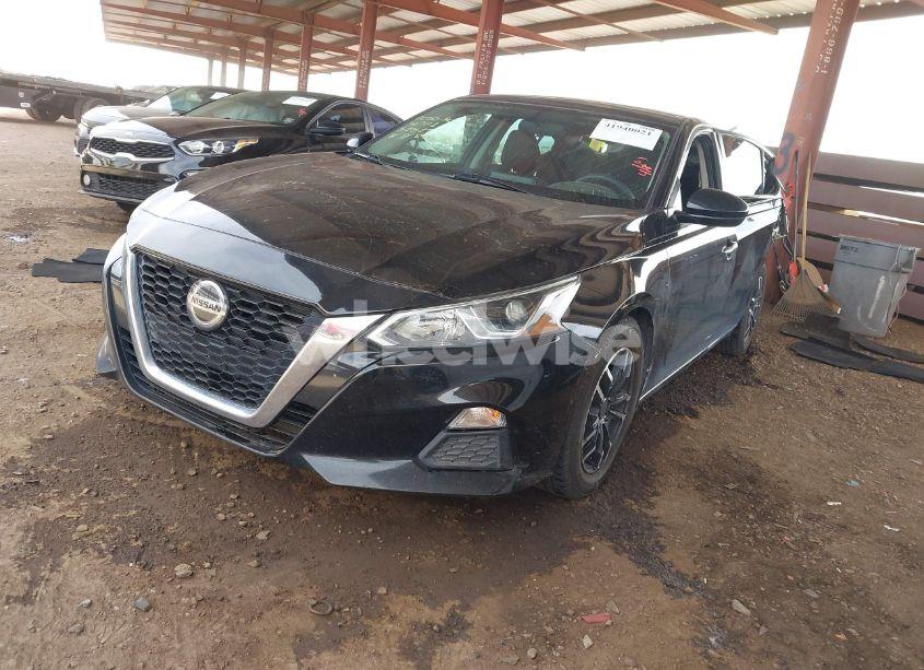 Photo 2 of 2019 Nissan Altima 2.5 S (VIN 1N4BL4BV5KN307112)