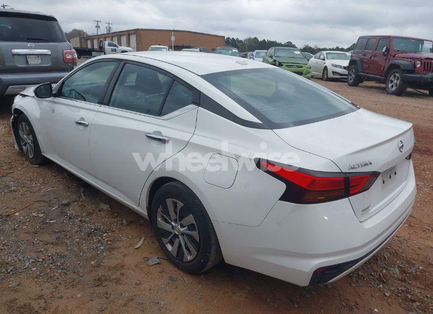 Photo 3 of 2019 Nissan Altima 2.5 S (VIN 1N4BL4BV5KN308941)