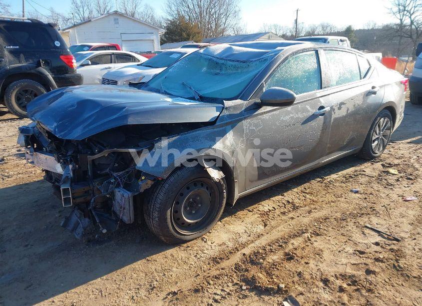 Photo 2 of 2019 Nissan Altima 2.5 S (VIN 1N4BL4BV5KN323102)