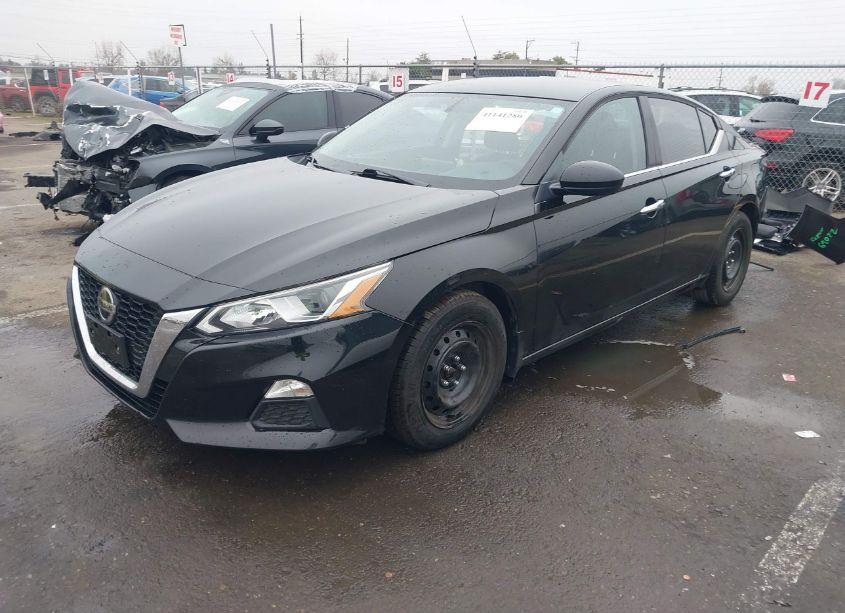 Photo 2 of 2019 Nissan Altima 2.5 S (VIN 1N4BL4BV5KN325710)