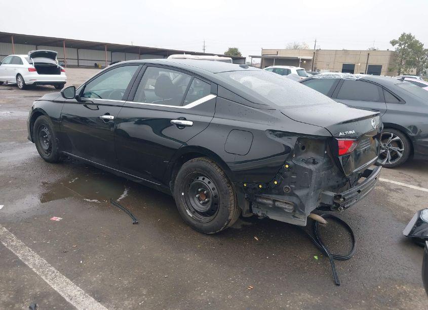 Photo 3 of 2019 Nissan Altima 2.5 S (VIN 1N4BL4BV5KN325710)