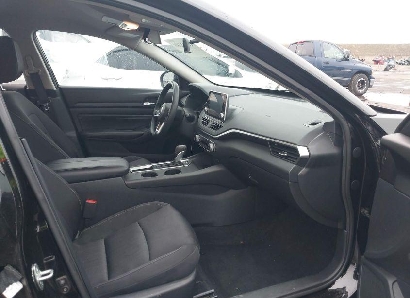 Photo 5 of 2019 Nissan Altima 2.5 S (VIN 1N4BL4BV5KN325710)