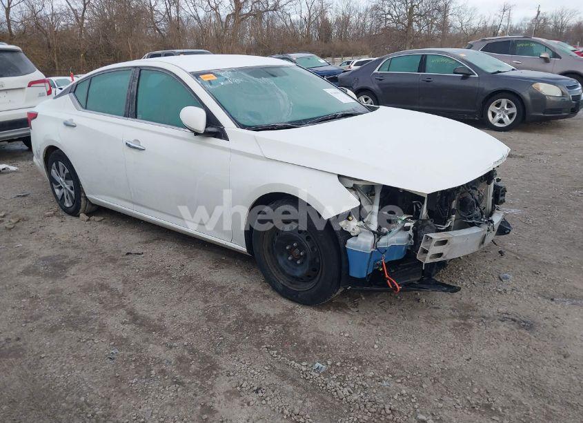 2020 Nissan Altima S FWD (VIN 1N4BL4BV5LC118148) main photo