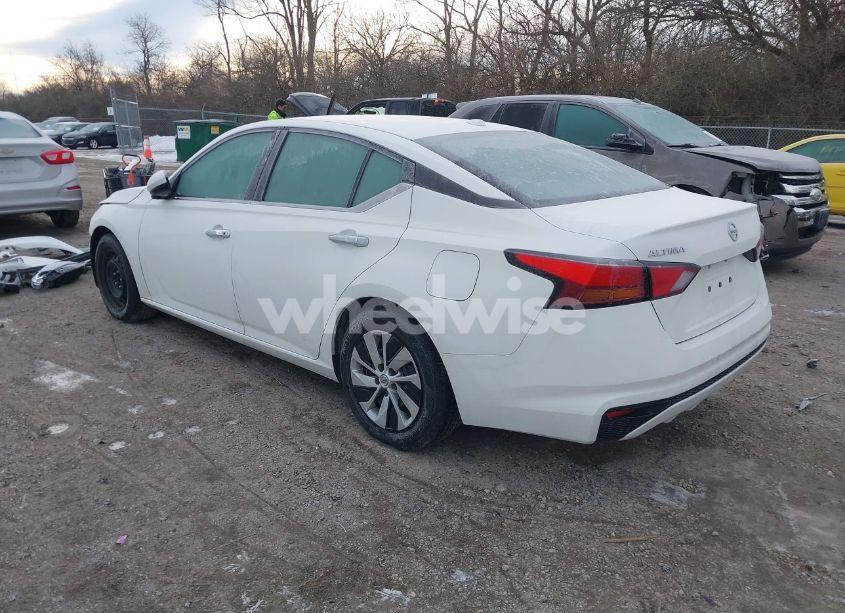 Photo 3 of 2020 Nissan Altima S FWD (VIN 1N4BL4BV5LC118148)
