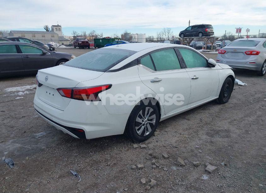 Photo 4 of 2020 Nissan Altima S FWD (VIN 1N4BL4BV5LC118148)