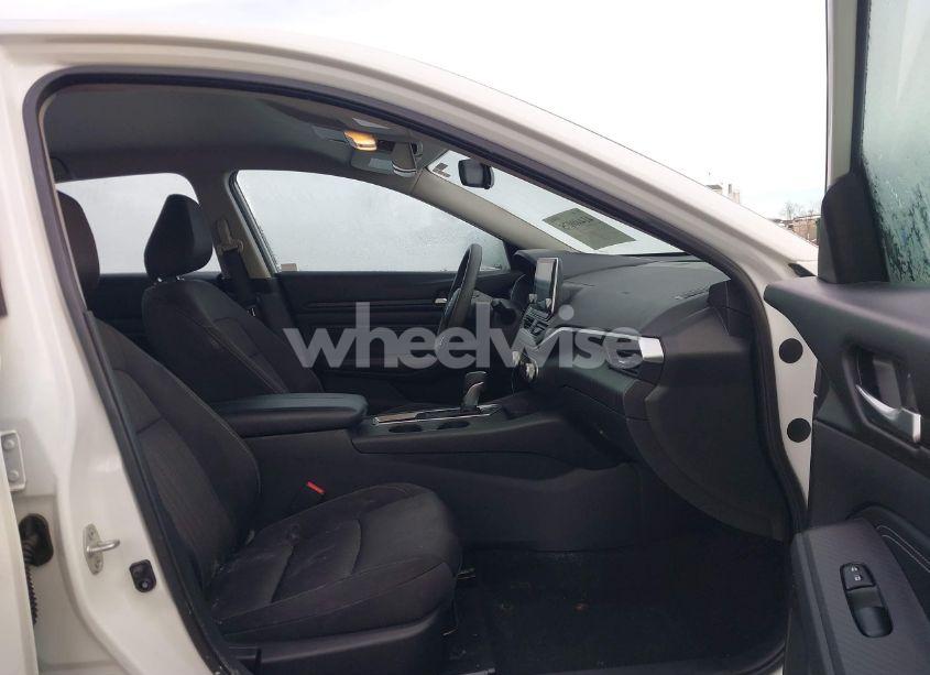 Photo 5 of 2020 Nissan Altima S FWD (VIN 1N4BL4BV5LC118148)