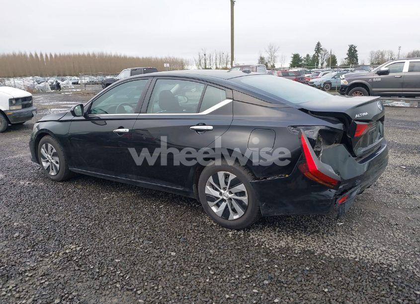 Photo 3 of 2020 Nissan Altima S FWD (VIN 1N4BL4BV5LC145611)