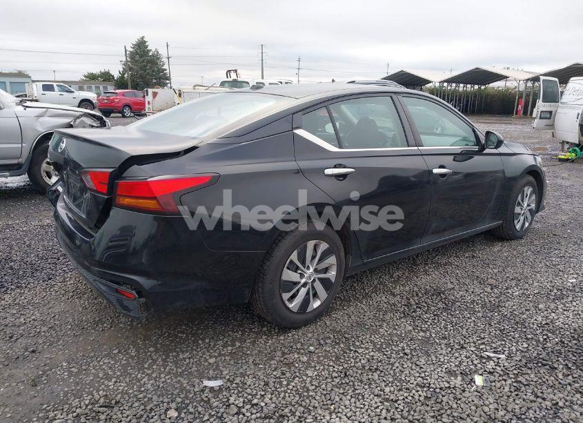 Photo 4 of 2020 Nissan Altima S FWD (VIN 1N4BL4BV5LC145611)
