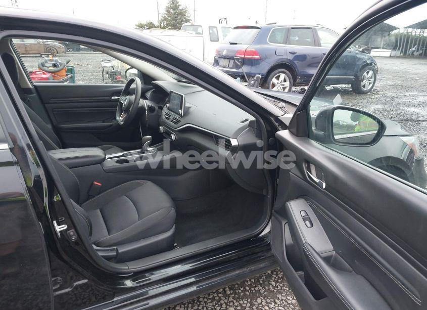 Photo 5 of 2020 Nissan Altima S FWD (VIN 1N4BL4BV5LC145611)