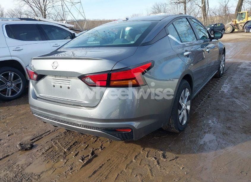 Photo 4 of 2020 Nissan Altima S FWD (VIN 1N4BL4BV5LC156625)