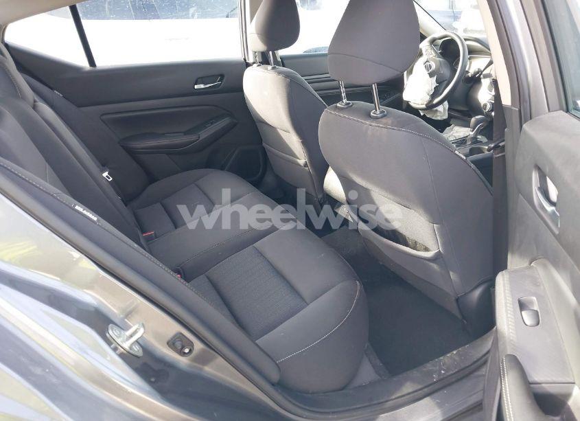 Photo 8 of 2020 Nissan Altima S FWD (VIN 1N4BL4BV5LC156625)