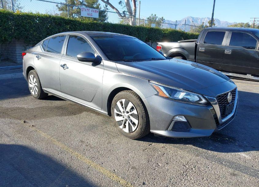 2020 Nissan Altima S FWD (VIN 1N4BL4BV5LC161016) main photo