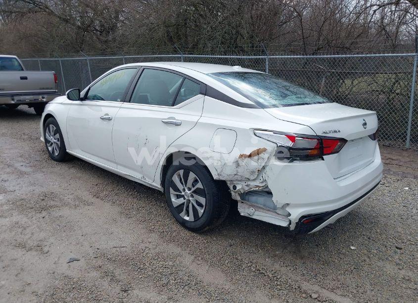 Photo 3 of 2020 Nissan Altima S FWD (VIN 1N4BL4BV5LC161856)