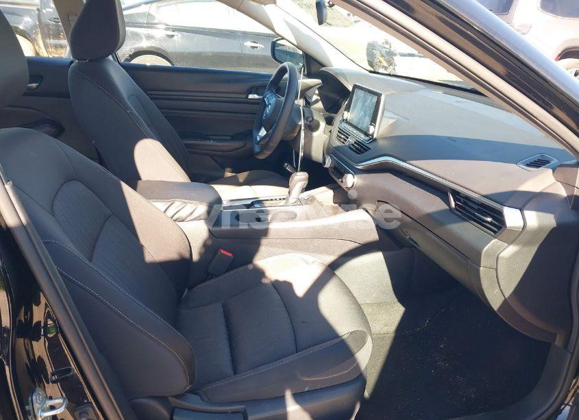 Photo 5 of 2020 Nissan Altima S FWD (VIN 1N4BL4BV5LC175000)