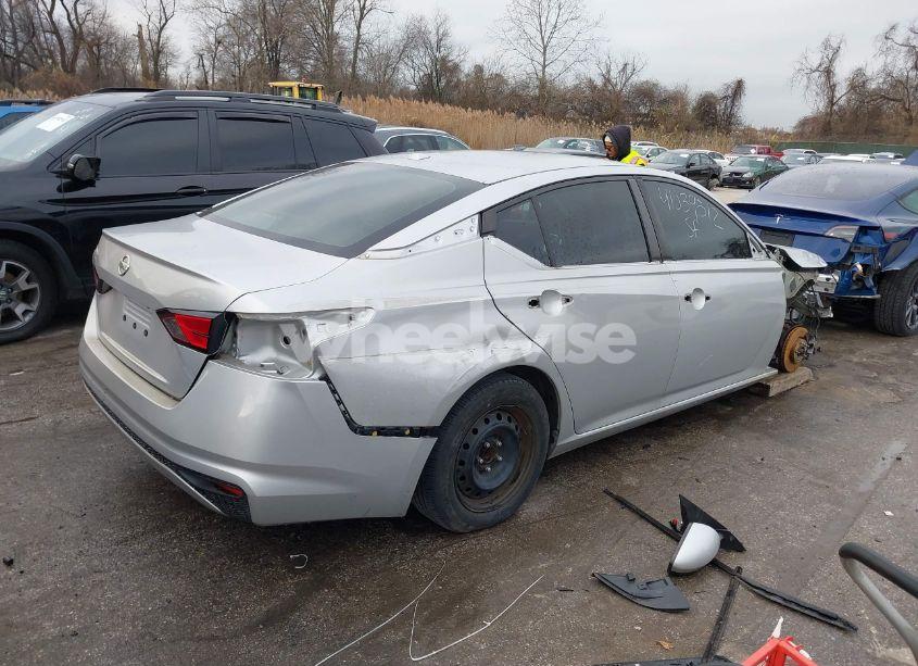 Photo 4 of 2020 Nissan Altima S FWD (VIN 1N4BL4BV5LC192850)