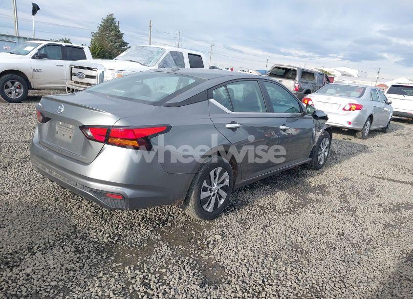 Photo 4 of 2020 Nissan Altima S FWD (VIN 1N4BL4BV5LC199605)