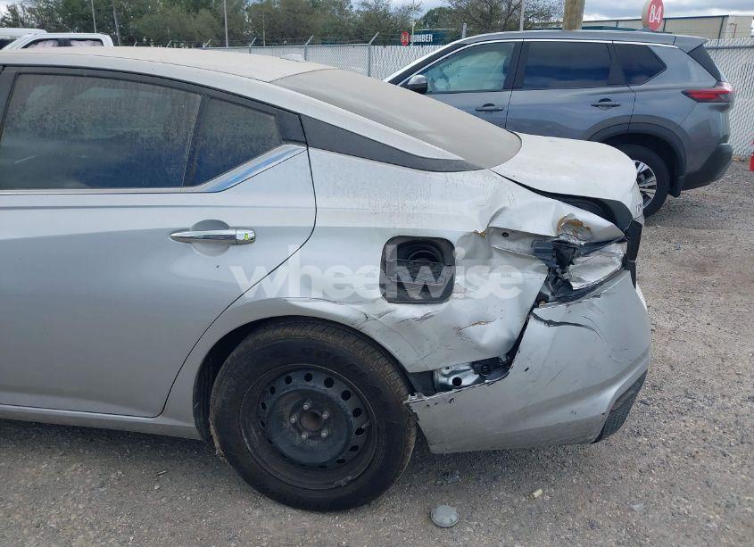 Photo 6 of 2020 Nissan Altima S FWD (VIN 1N4BL4BV5LC228052)