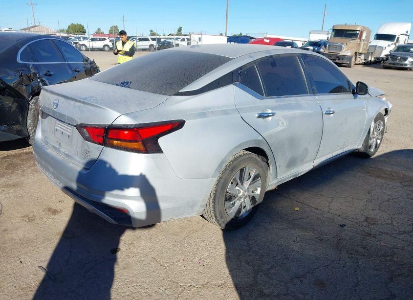 Photo 4 of 2020 Nissan Altima S FWD (VIN 1N4BL4BV5LC240234)