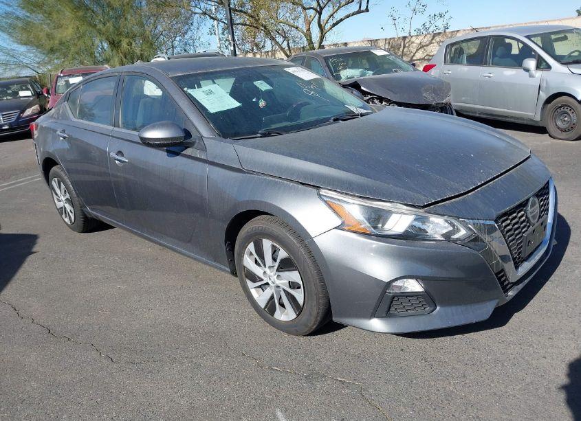 2020 Nissan Altima S FWD (VIN 1N4BL4BV5LC245210) main photo